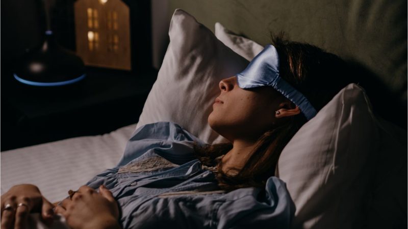 Sleep mask: the essential accessory for a peaceful night’s sleep