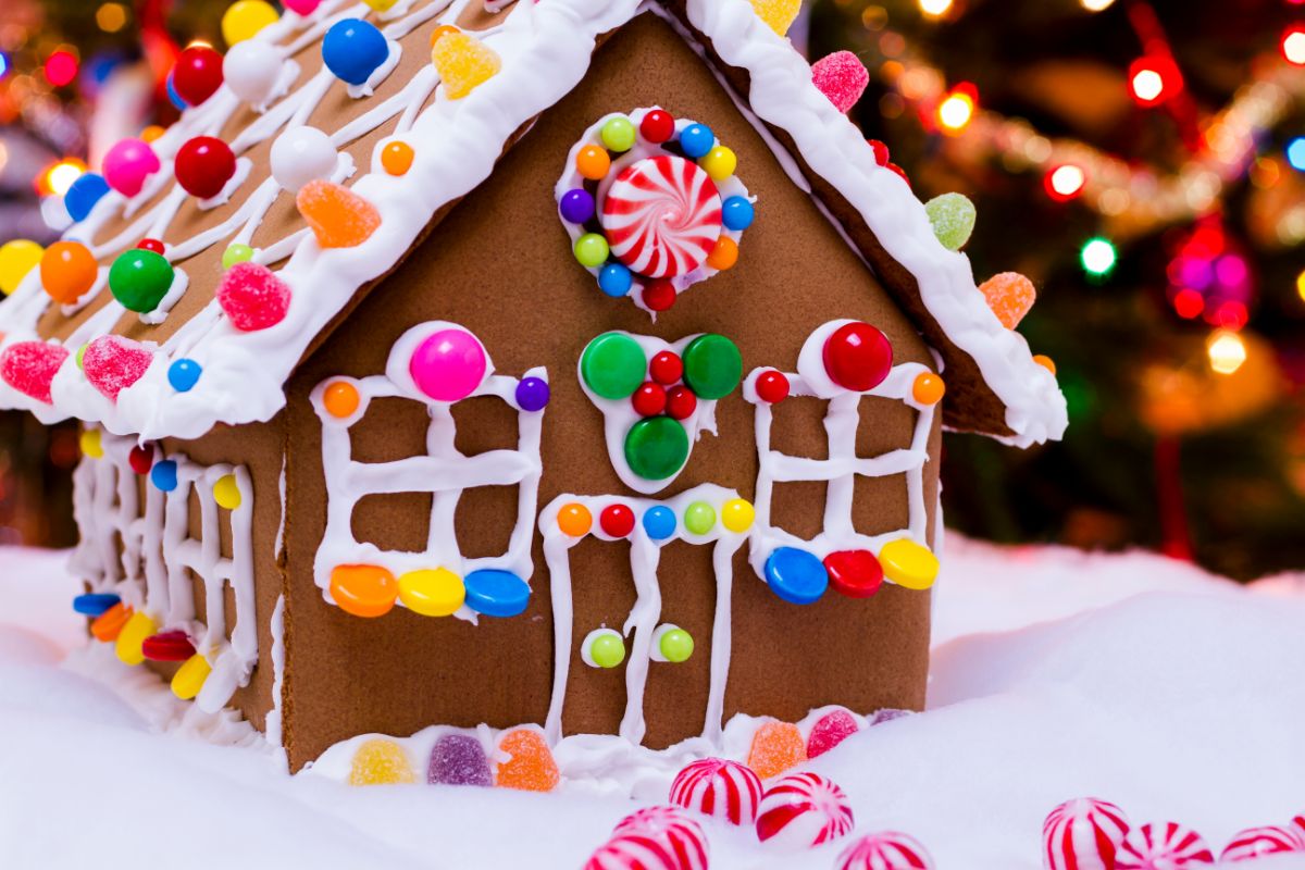 The secrets of the perfect gingerbread house recipe